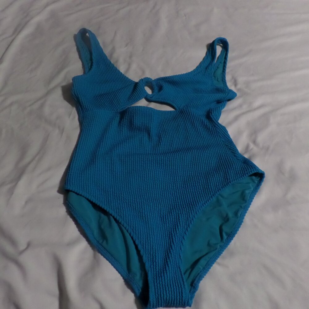 Aerie Crinkle Ring Full Coverage One Piece Swimsuit – Size Large